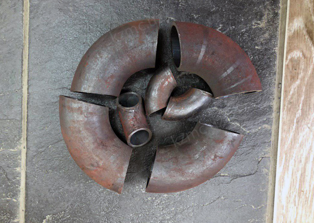 Бесшовный отвод 90 ̊ 273х17 ст20