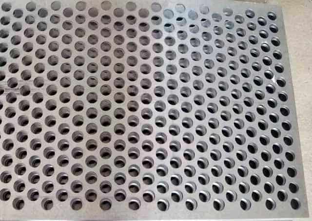 Перфорированный стальной лист 1.9х1200 мм 09Г2С